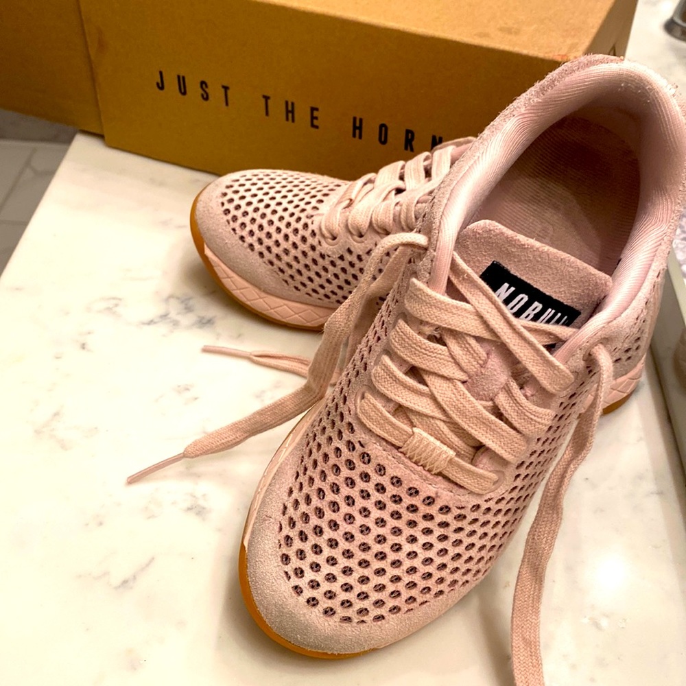 NOBULL athletic training shoes size 5 pink